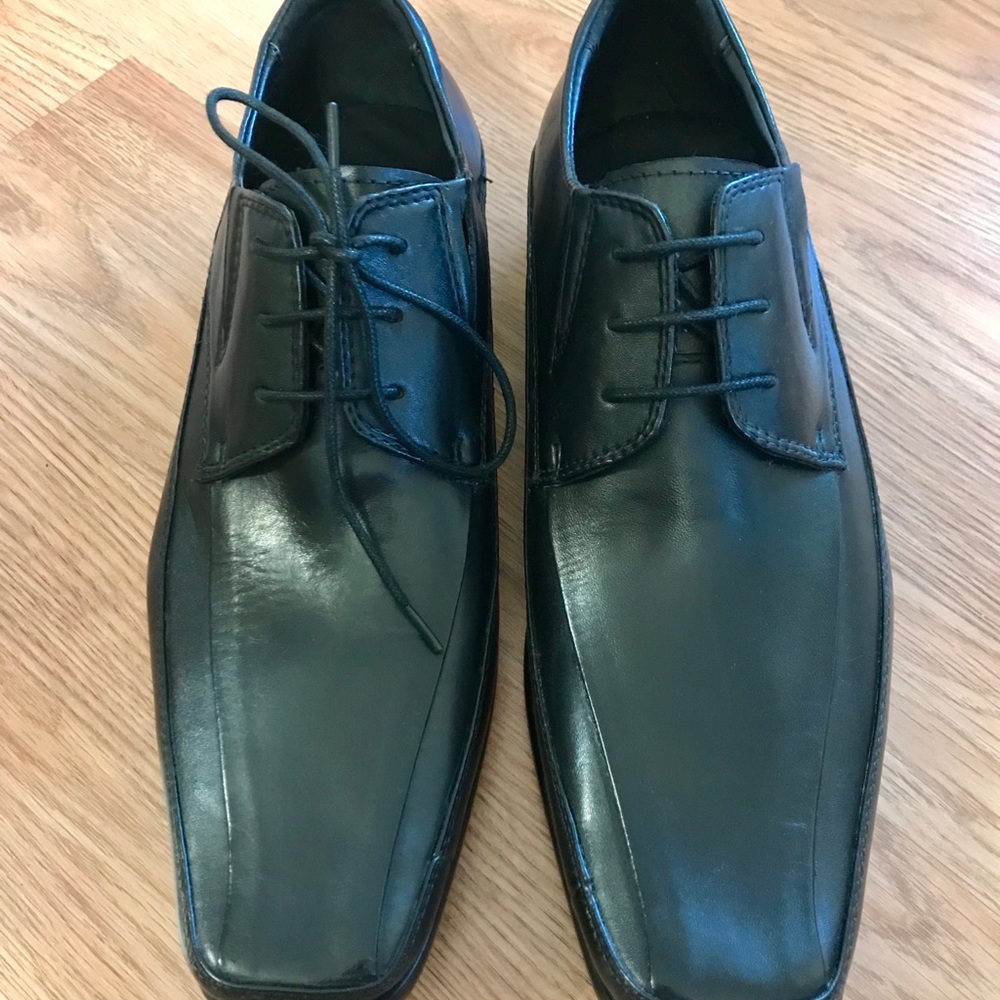 Mens shoes